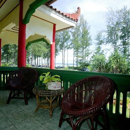 Pasir Putih Resort Bengkulu Room photo